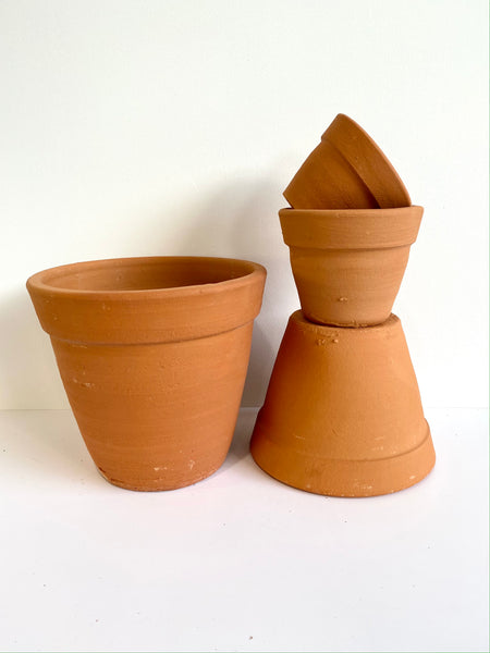 Terracotta Pots (4 Sizes)